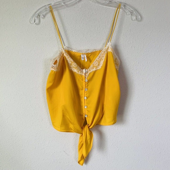 Urban Outfitters Yellow Lace Crop Top - Picture 1 of 3